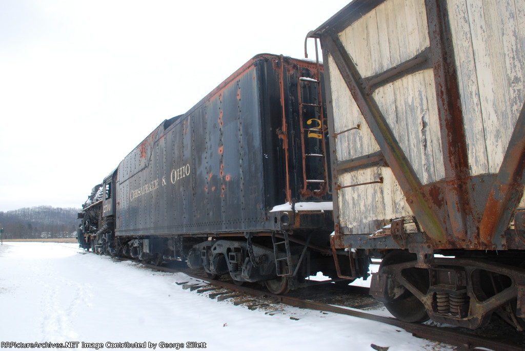 That tender doesn't look too good eather...